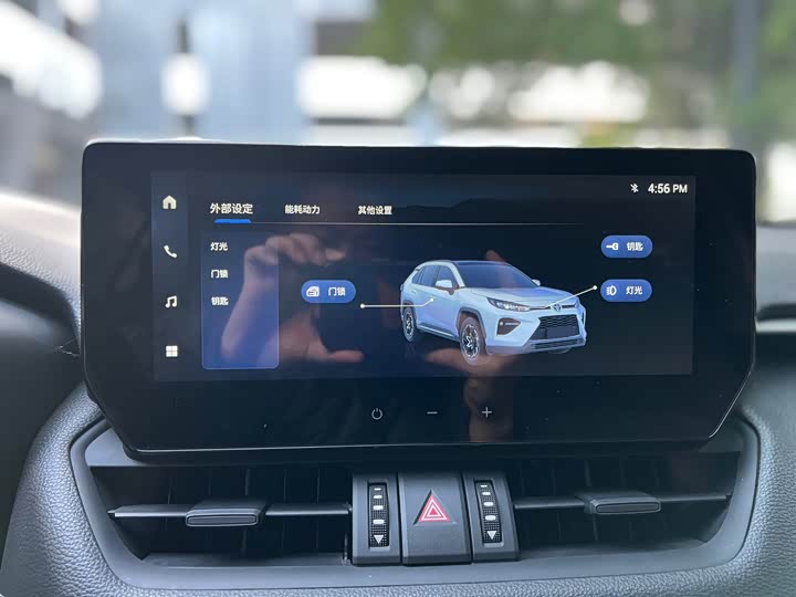 Фото 8 - Toyota Wildlander