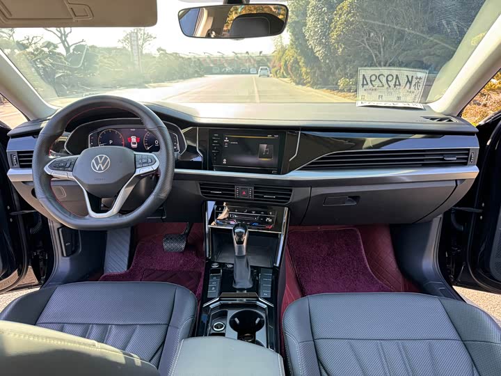 Фото 9 - Volkswagen Passat