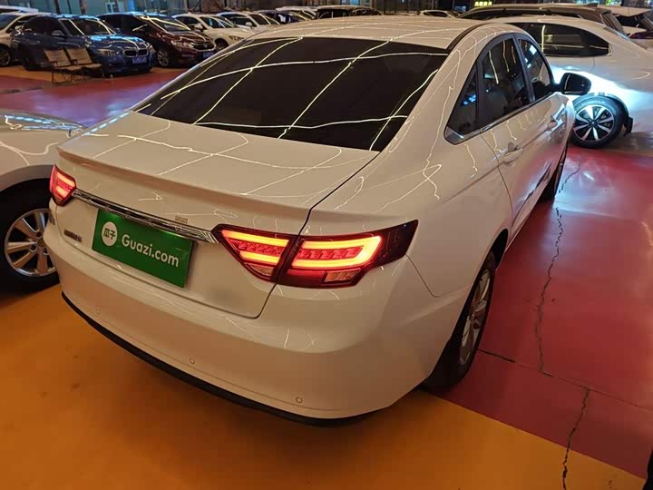 Фото 7 - Geely Emgrand GL