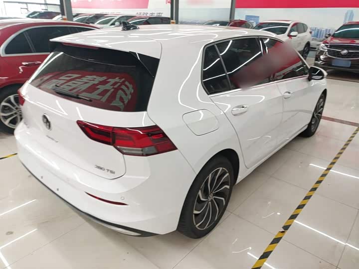 Фото 7 - Volkswagen Golf