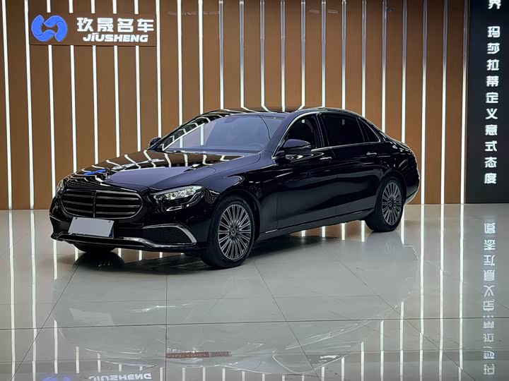 Фото 1 - Mercedes-Benz E-Class