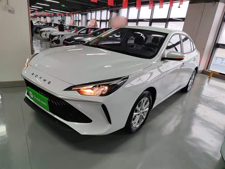 Фото 2 - Roewe i5