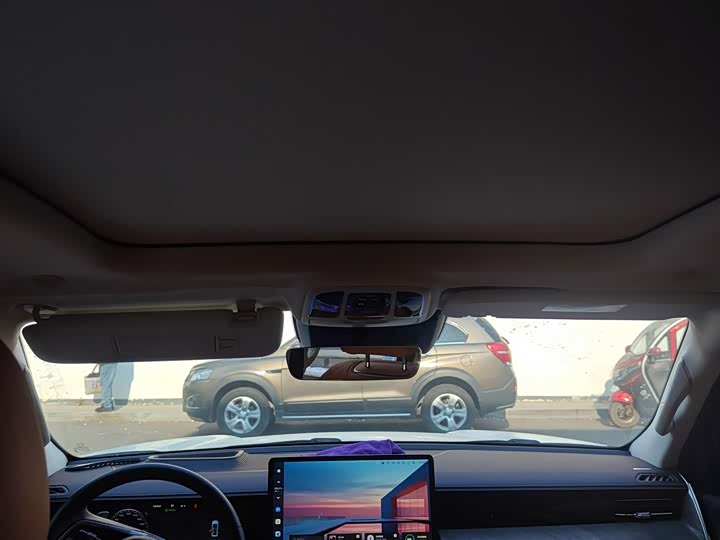 Фото 9 - Tank 500 Hybrid