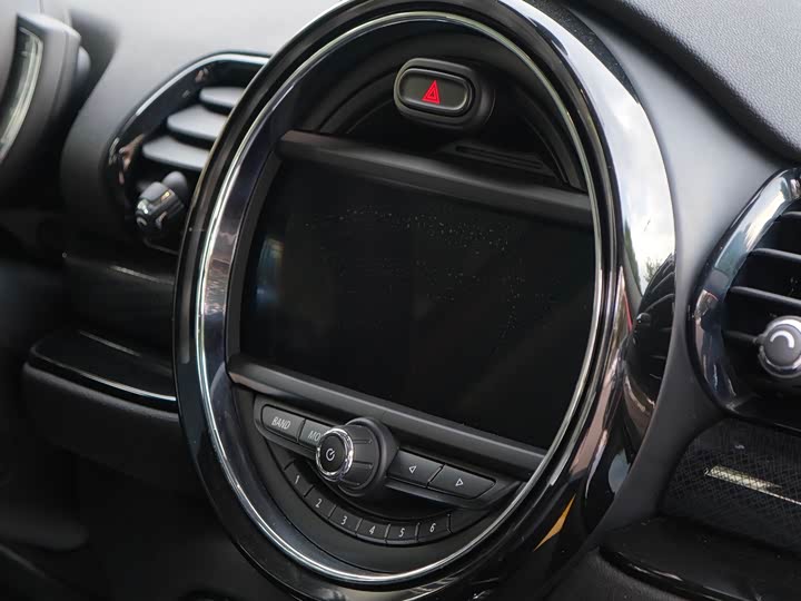 Фото 8 - Mini Clubman