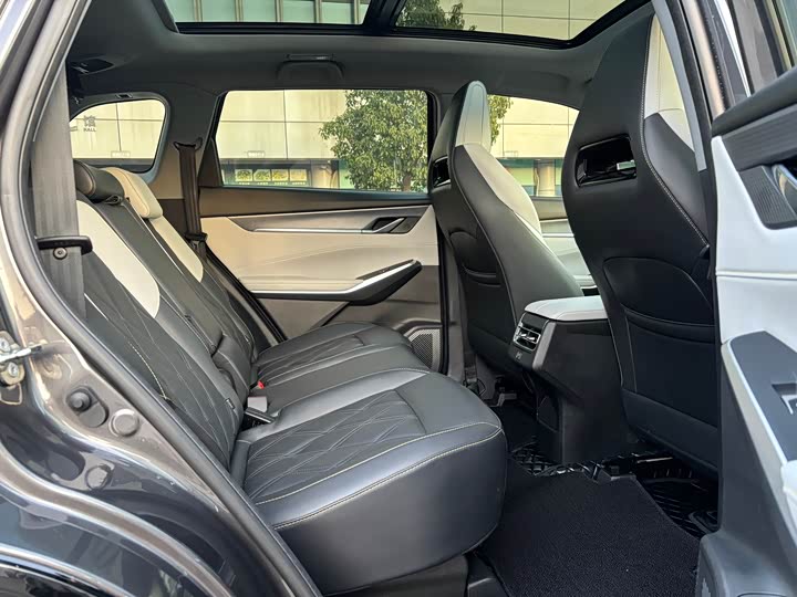 Фото 9 - Changan CS75 Plus