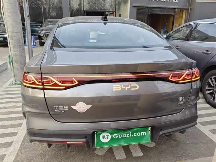 Фото 6 - BYD Qin L