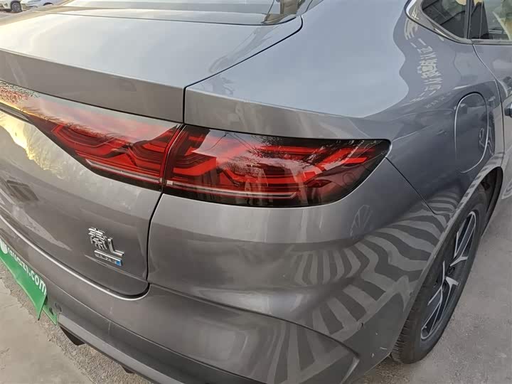 Фото 8 - BYD Qin L