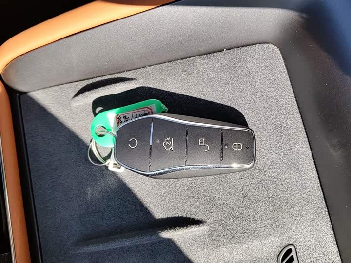 Фото 9 - BYD Sea Lion 07 EV