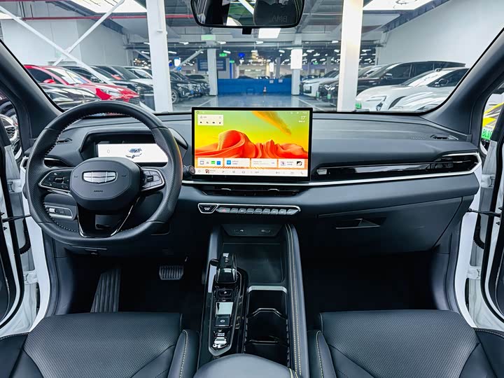 Фото 6 - Geely Coolray