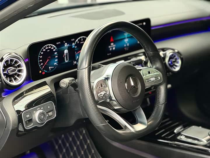 Фото 6 - Mercedes-Benz A-Class