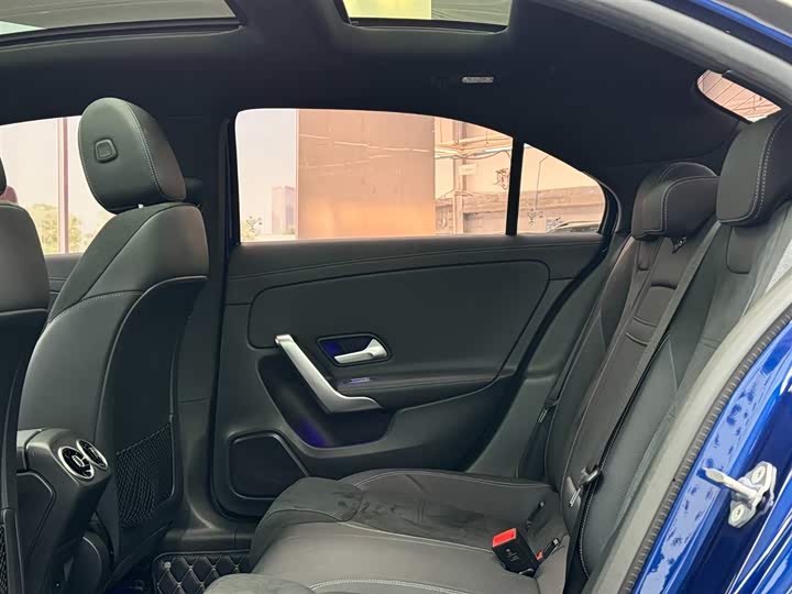 Фото 9 - Mercedes-Benz A-Class