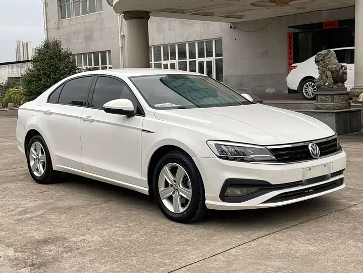 Фото 3 - Volkswagen Lamando L