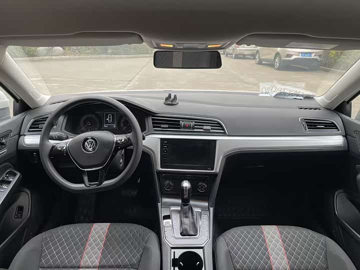 Фото 6 - Volkswagen Lamando L