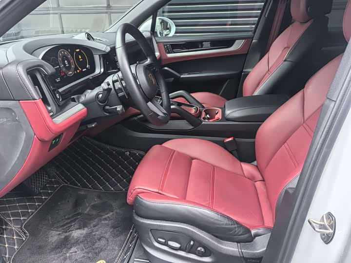 Фото 9 - Porsche Cayenne