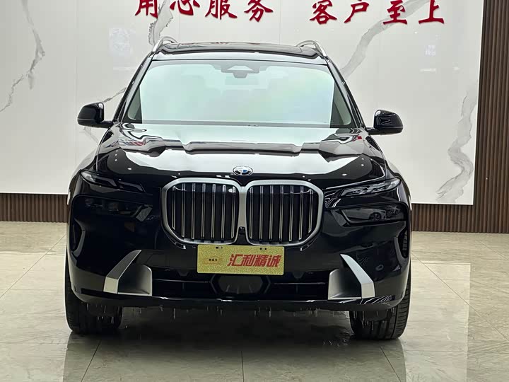 Фото 2 - BMW X7