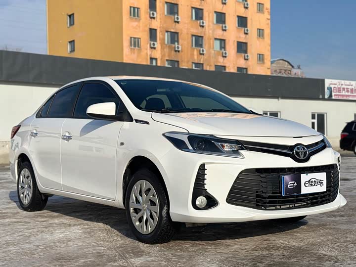 Фото 3 - Toyota Vios