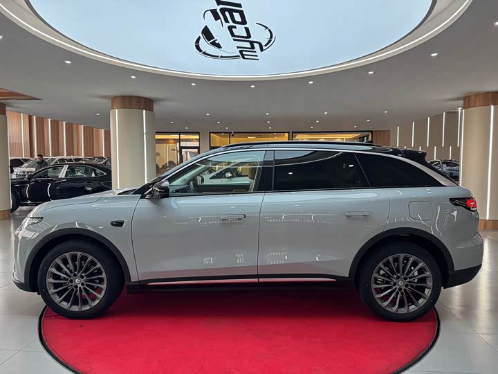 Фото 8 - Leapmotor C11