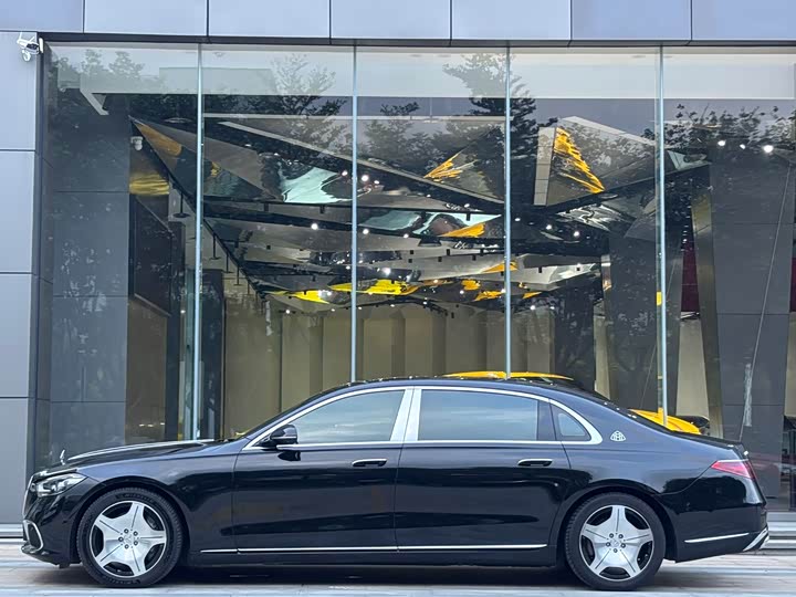 Фото 3 - Mercedes-Benz Maybach S-Class