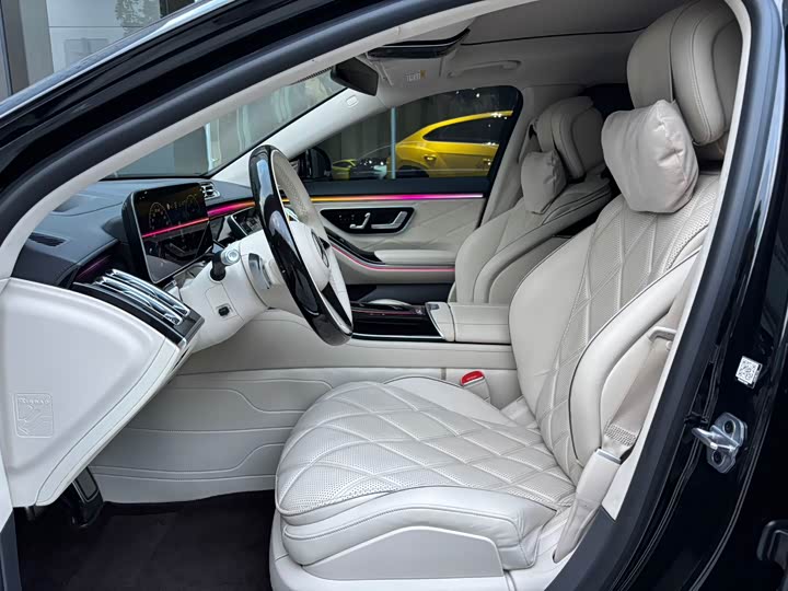 Фото 4 - Mercedes-Benz Maybach S-Class