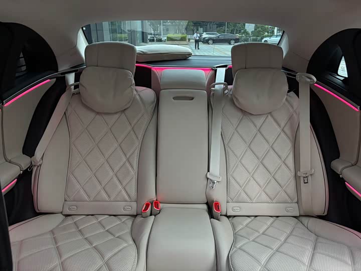 Фото 9 - Mercedes-Benz Maybach S-Class