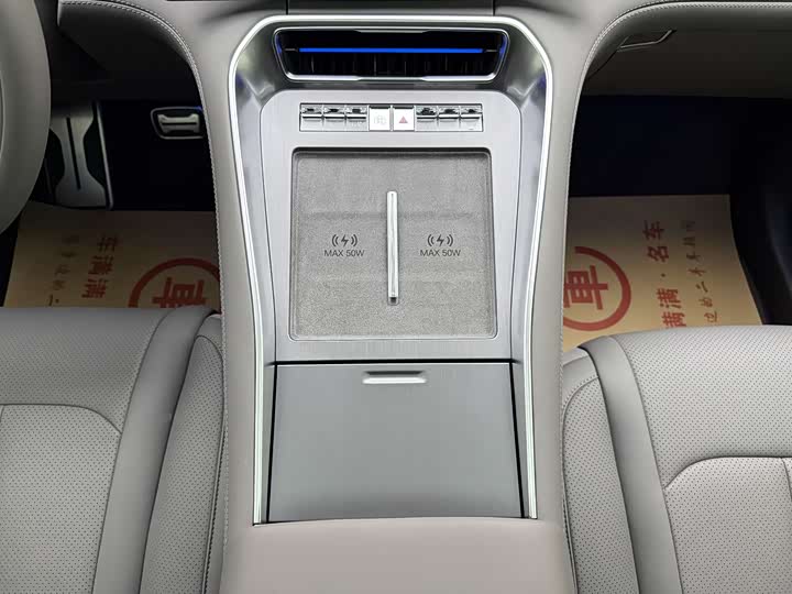 Фото 9 - Denza N9