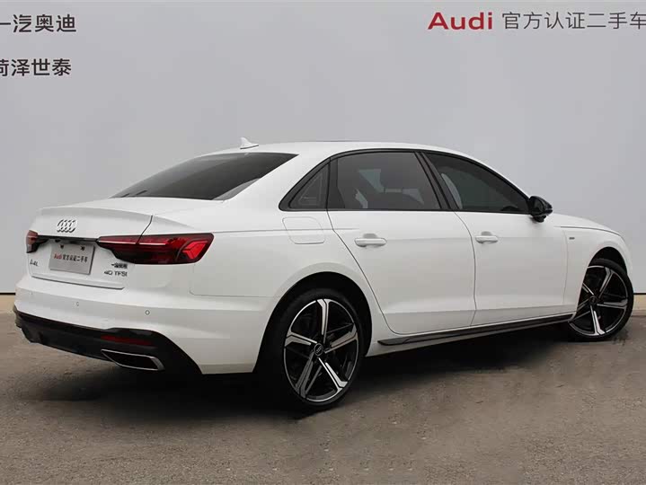 Фото 3 - Audi A4L