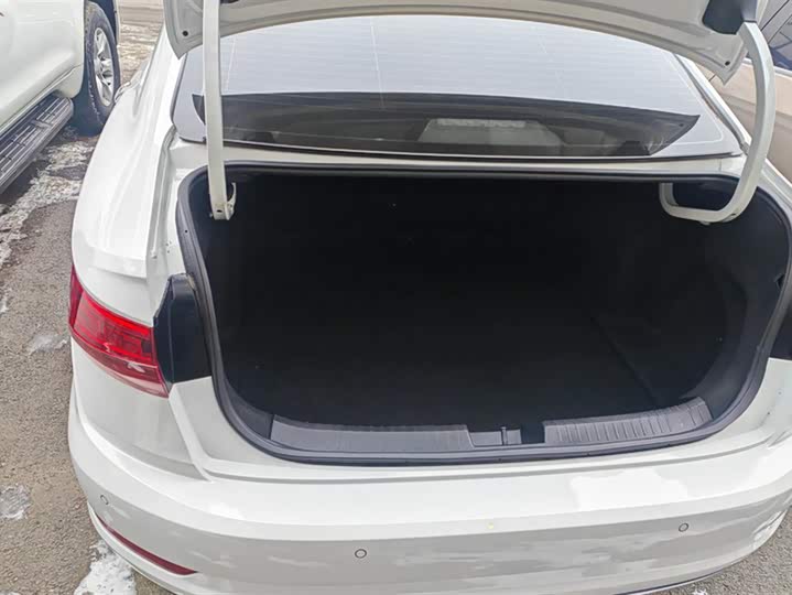 Фото 4 - Volkswagen Sagitar L