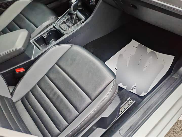 Фото 8 - Volkswagen Sagitar L