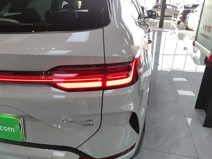 Фото 8 - BYD Song Plus Hybrid/EV