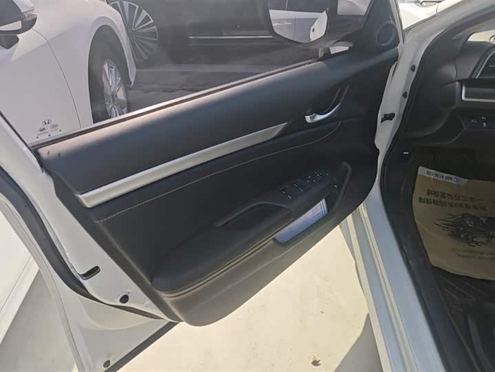 Фото 7 - Honda Civic