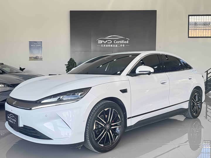 Фото 1 - BYD Qin L