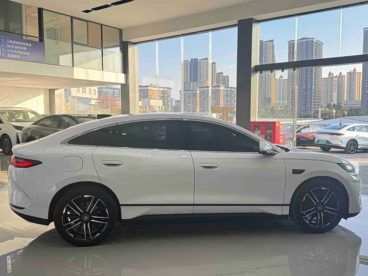 Фото 6 - BYD Qin L