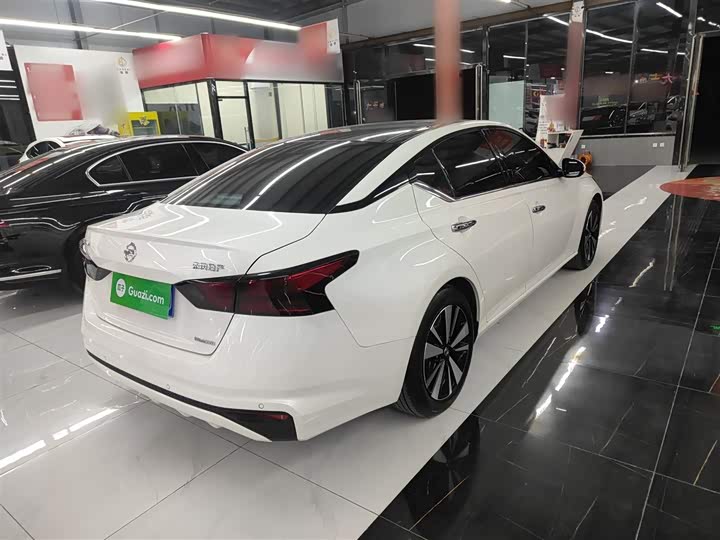 Фото 7 - Nissan Teana