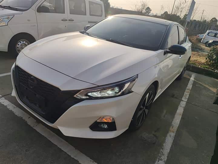 Фото 2 - Nissan Teana