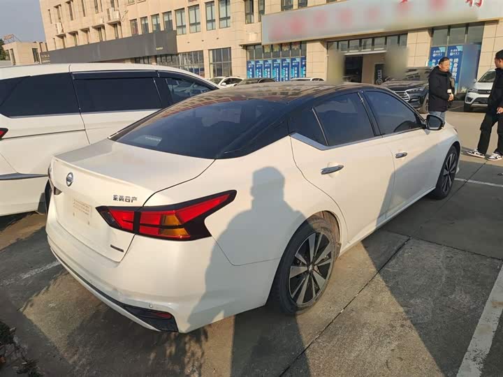 Фото 7 - Nissan Teana