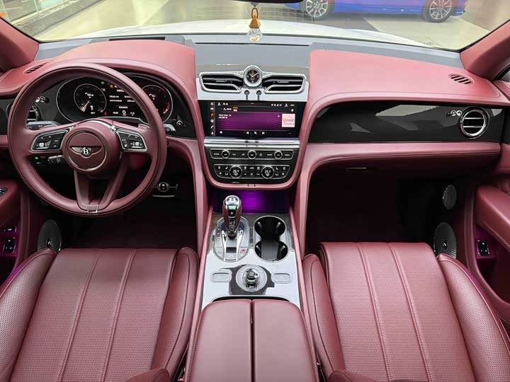 Фото 8 - Bentley Bentayga