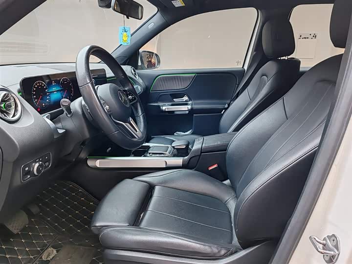 Фото 7 - Mercedes-Benz GLB-Class