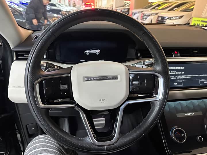 Фото 4 - Land Rover Range Rover Evoque L