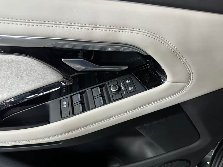 Фото 5 - Land Rover Range Rover Evoque L