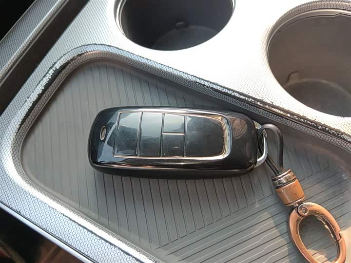 Фото 9 - GAC Aion Y