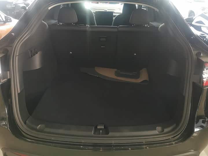 Фото 4 - Tesla Model Y