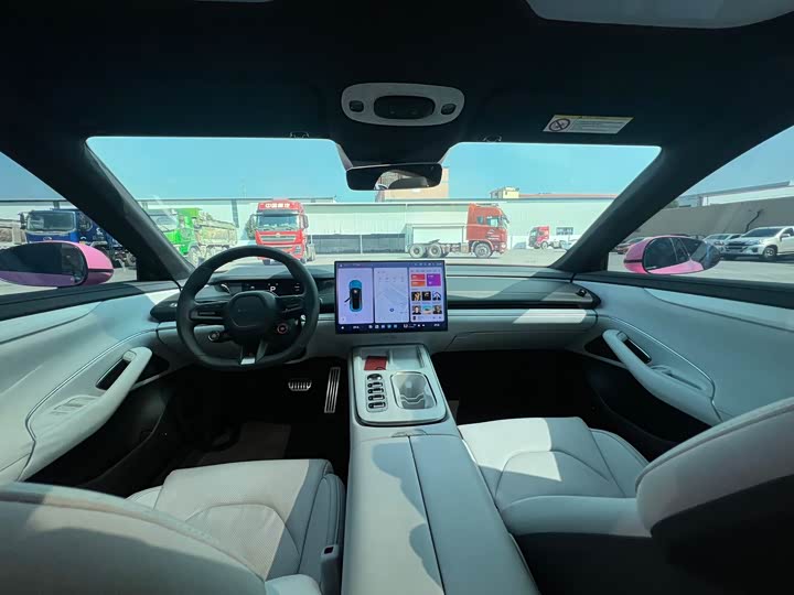 Фото 6 - Xiaomi SU7