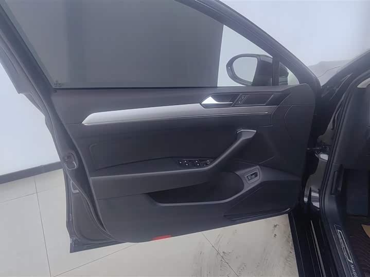 Фото 7 - Volkswagen Magotan