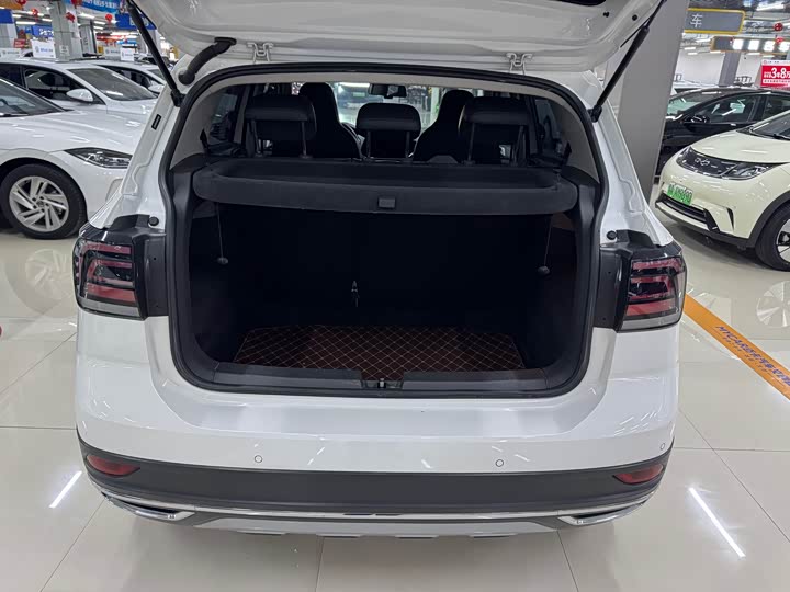 Фото 4 - Volkswagen T-Cross