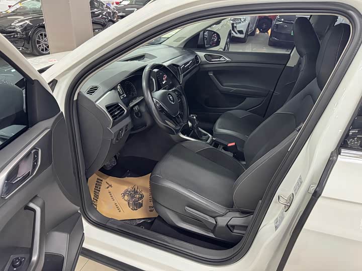 Фото 7 - Volkswagen T-Cross