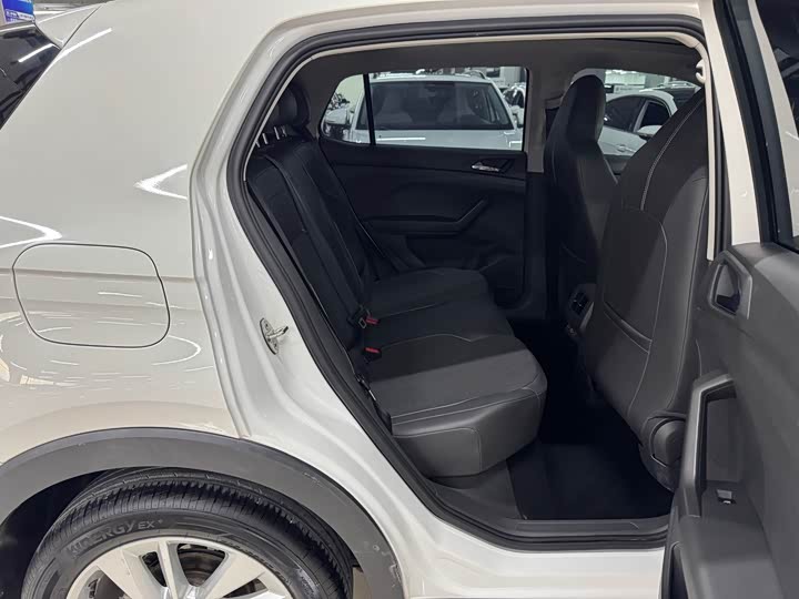 Фото 8 - Volkswagen T-Cross