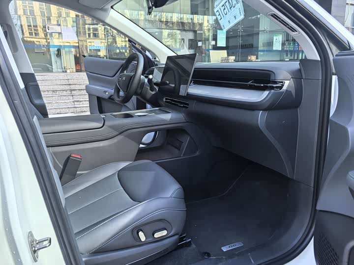 Фото 6 - XPeng G6