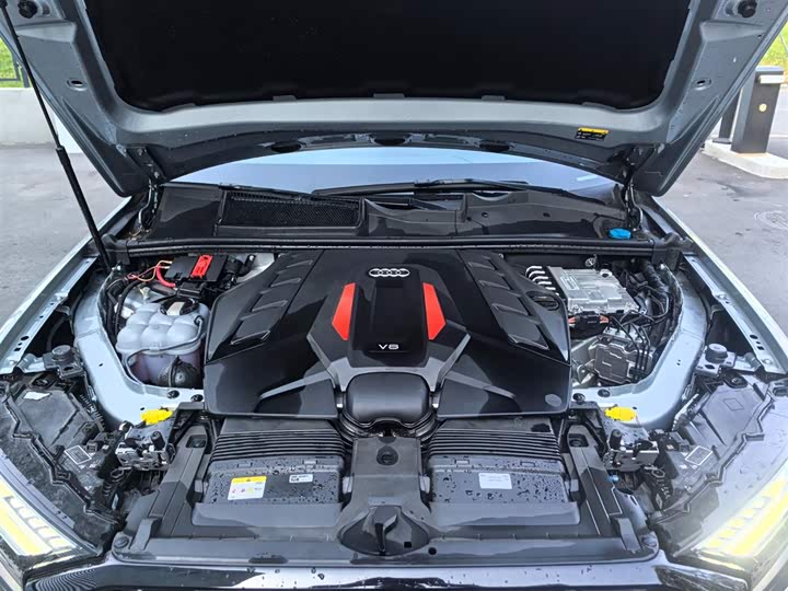 Фото 8 - Audi SQ7