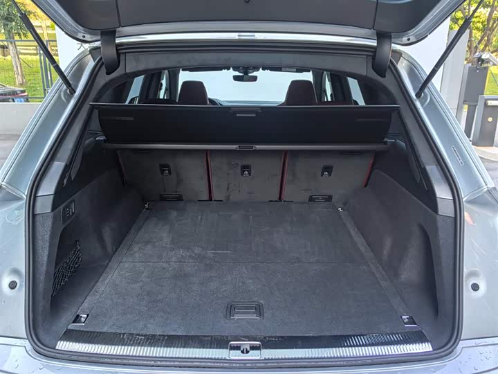 Фото 9 - Audi SQ7