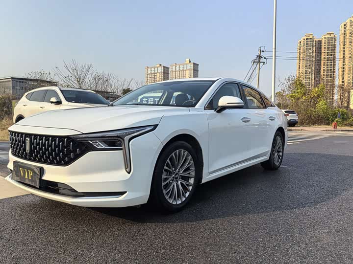 Фото 1 - Bestune B70